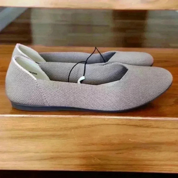 J Sport Doreen Knit Flats - Picture 2 of 8